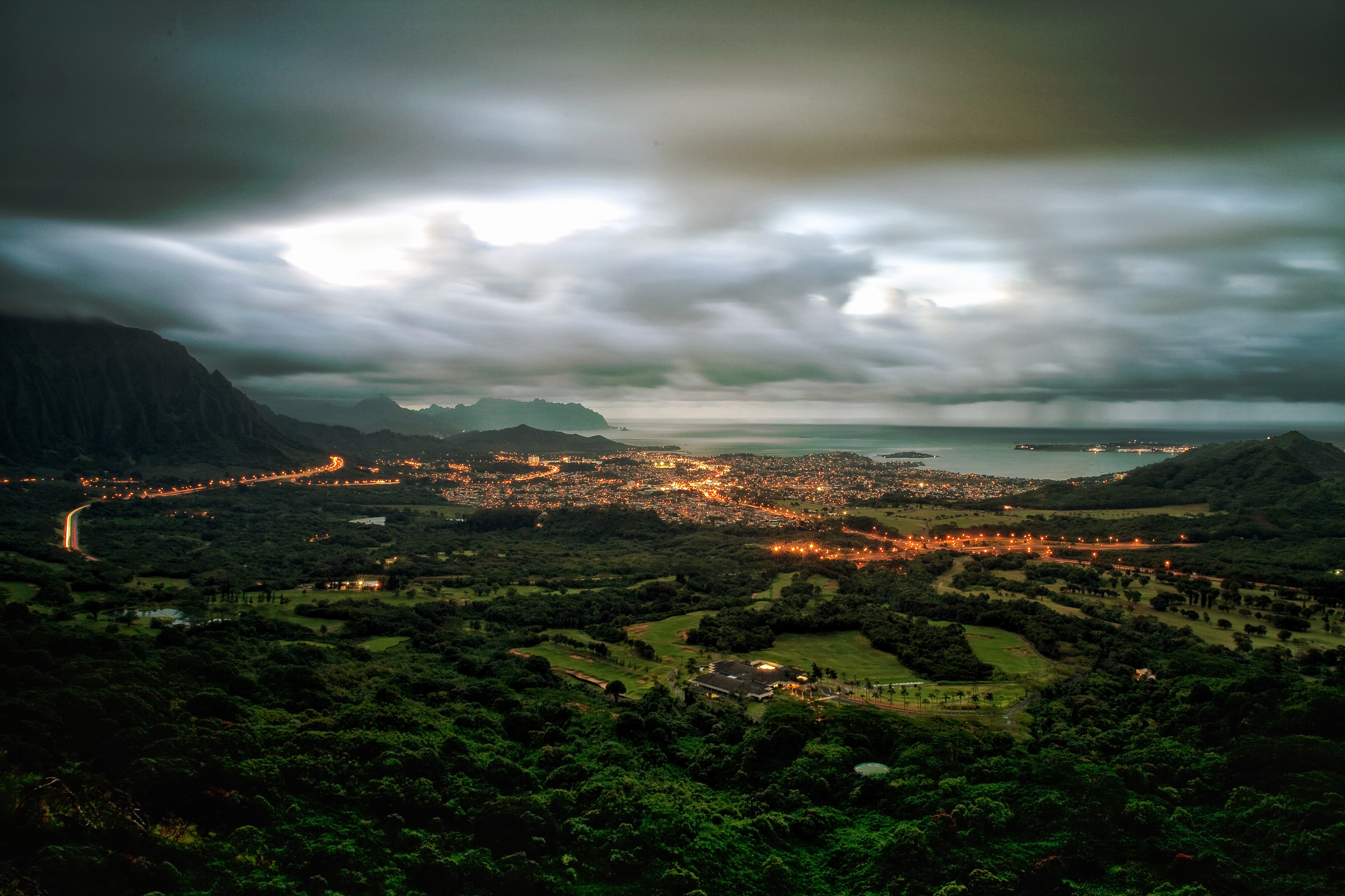 Pali Lookout - May 2006